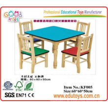Kindergarten und Stuhl
